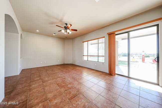 Building Photo - 15225 W Frontier Dr