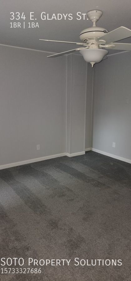 Building Photo - Studio Apartment Pet-Friendly