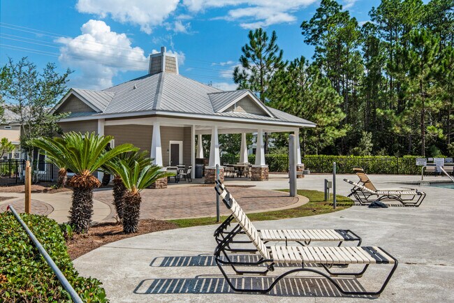 Building Photo - 384 Date Palm Ln