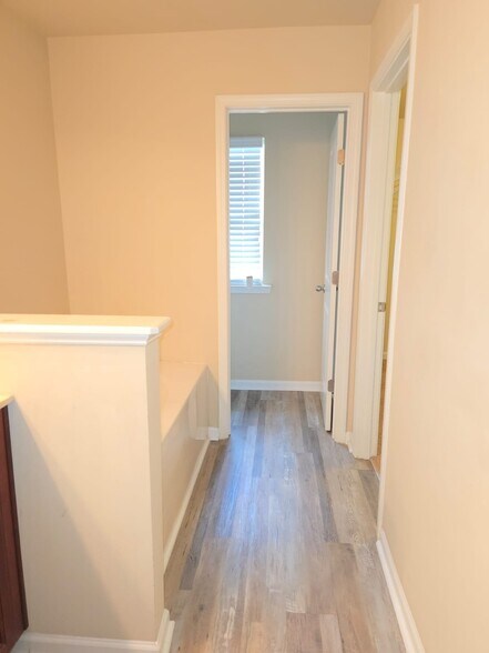 Building Photo - 3524 Castleberry Village Cir