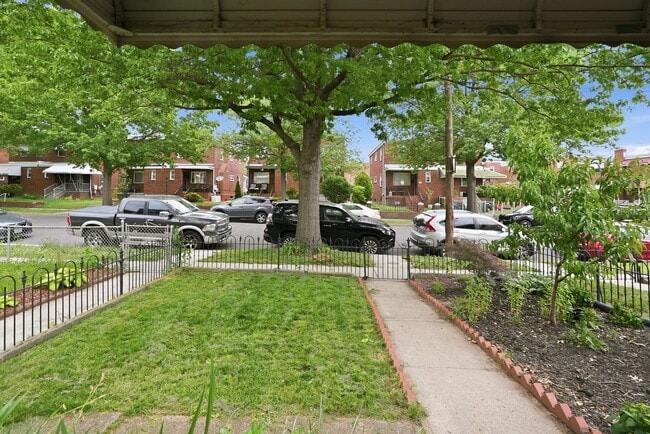 Building Photo - Michigan Park Townhome | 4 Bed | 2.5 Bath | 1,700 Sf | Fenced-in Front & Backyard w/ Deck