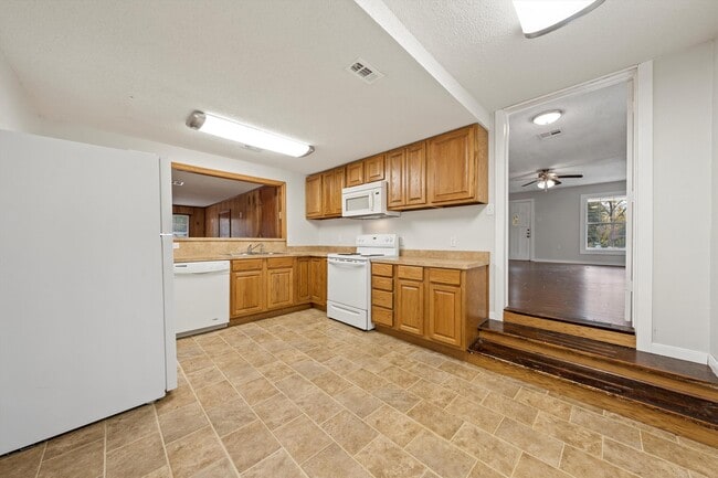 Building Photo - 513 N 34th St