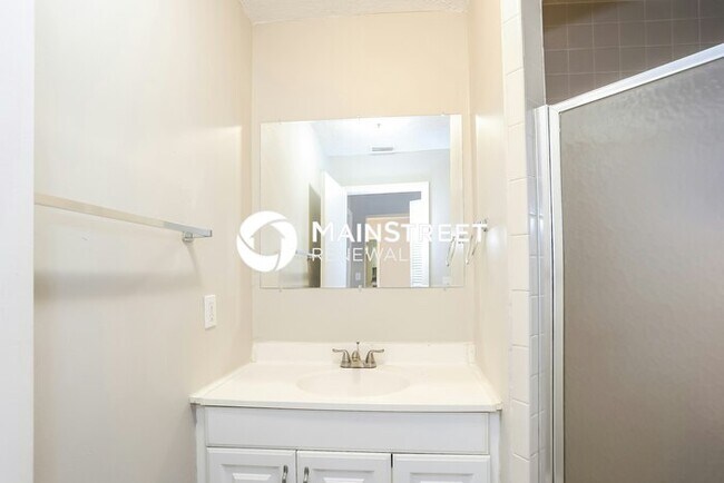 Building Photo - 4500 58th St N, St Petersburg, FL 33709