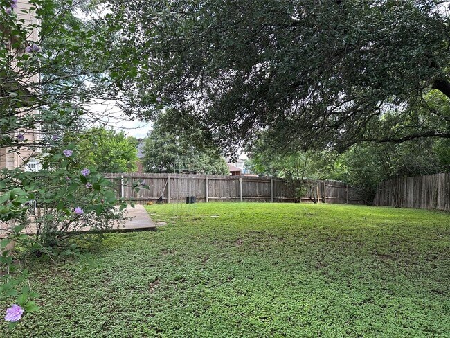 Building Photo - 1629 Balsam Way