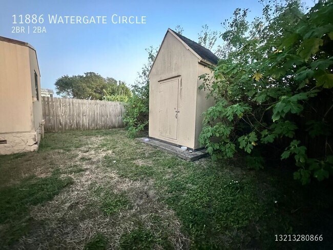 Building Photo - 11886 Watergate Cir