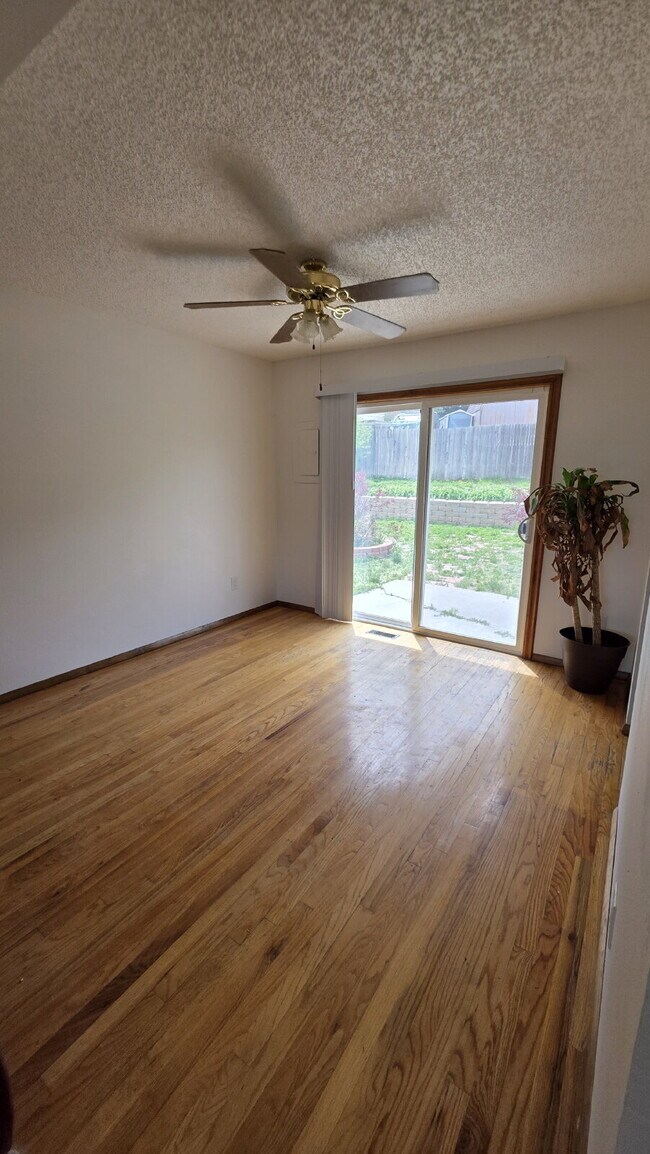 Building Photo - Spacious 3 Bed/ 3 Bath in Widefield Cul-de-Sac