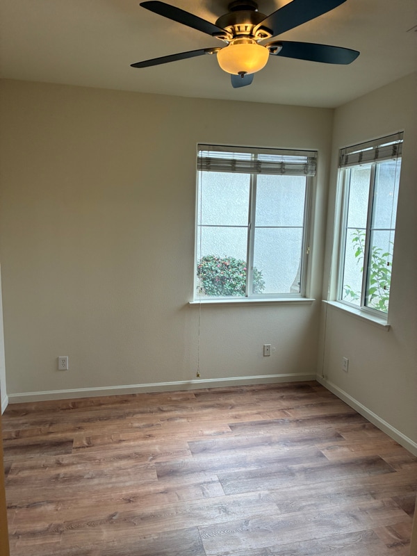 Building Photo - 2555 E Houston Ave