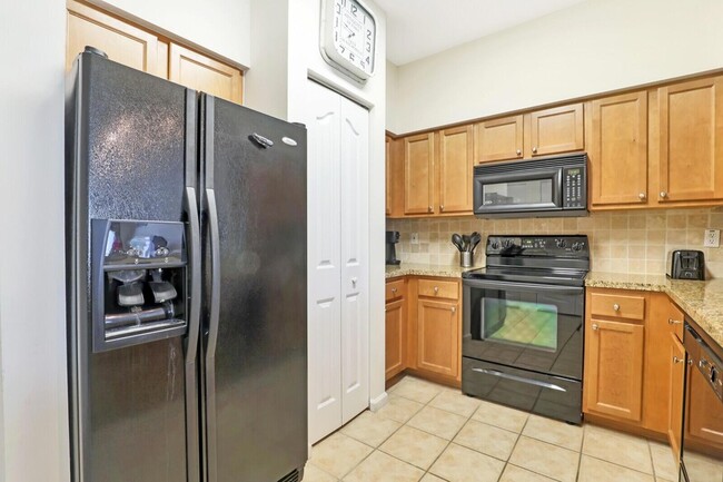 Building Photo - 276 Murcia Dr