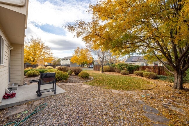 Building Photo - 3 bed, 2.5 bath Home in English Ranch Neighborhood