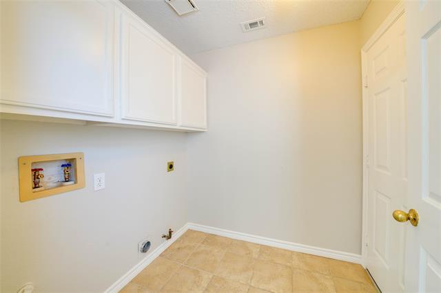 Building Photo - 4312 Echomont Ln