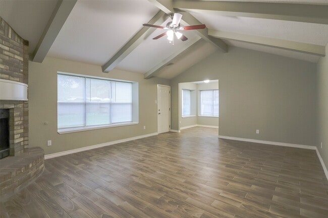 Building Photo - 2706 Orion Dr
