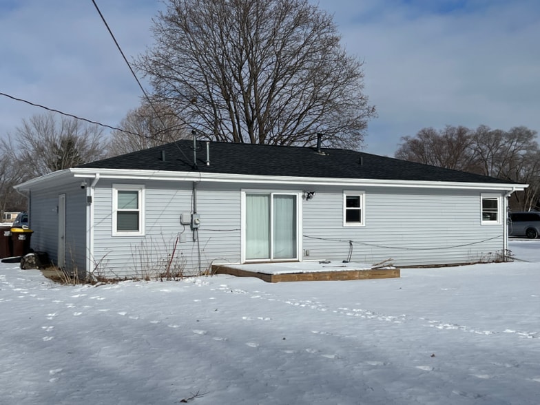 Building Photo - 1415 Hackberry Ln