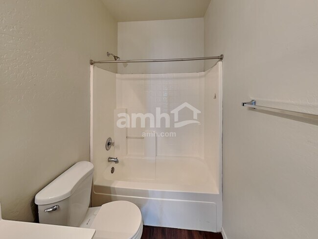 Building Photo - 12725 W Cheery Lynn Rd