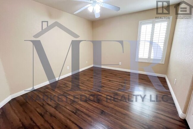 Building Photo - 3Bed/2Bath House at Guadalupe/Ellsworth! $...