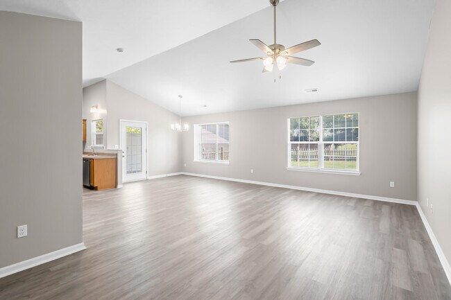 Building Photo - 5703 Candlewood Dr