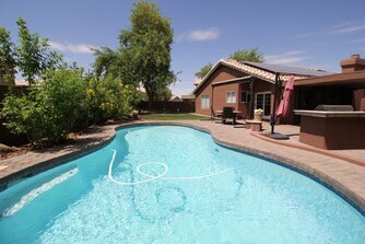 Building Photo - 4027 E Rancho Del Oro Dr