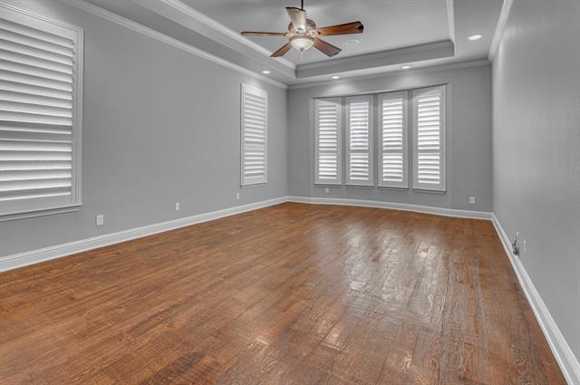 Building Photo - 3705 Falcon Dr