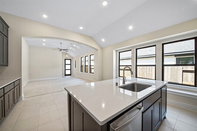 Building Photo - 233 Trapper Creek Dr