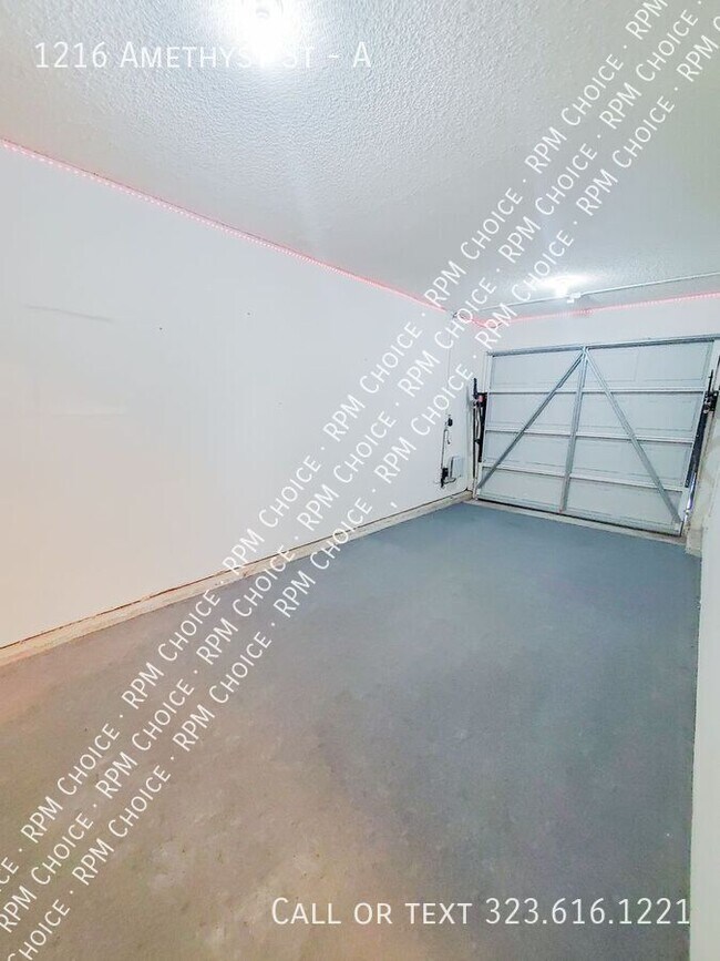 Building Photo - 1216 Amethyst St
