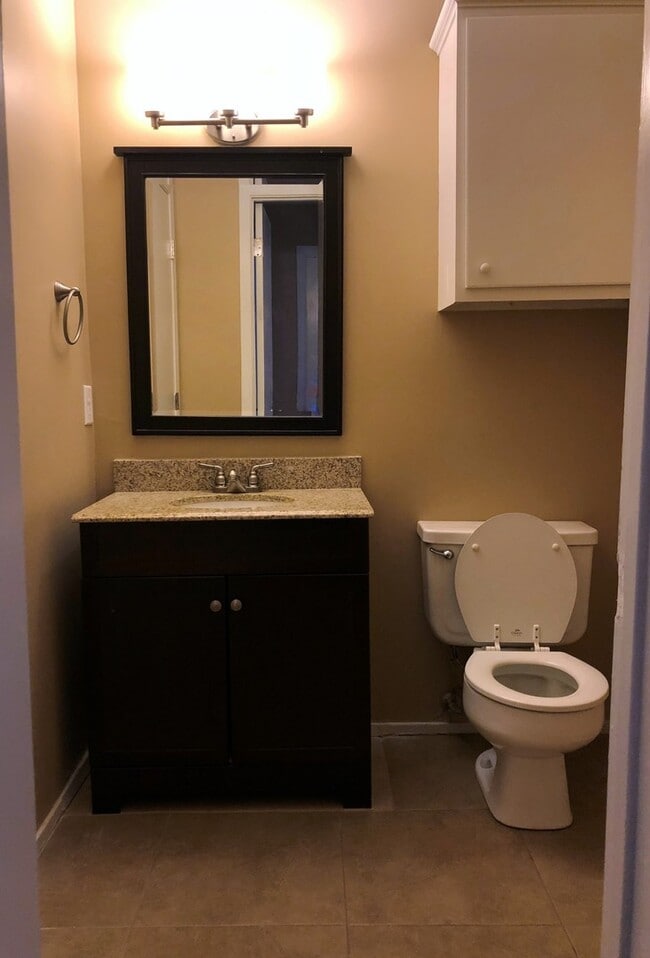 Building Photo - 3513CU