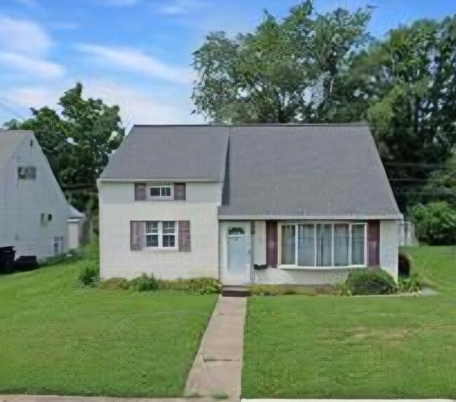Building Photo - 610 El Hatco Dr
