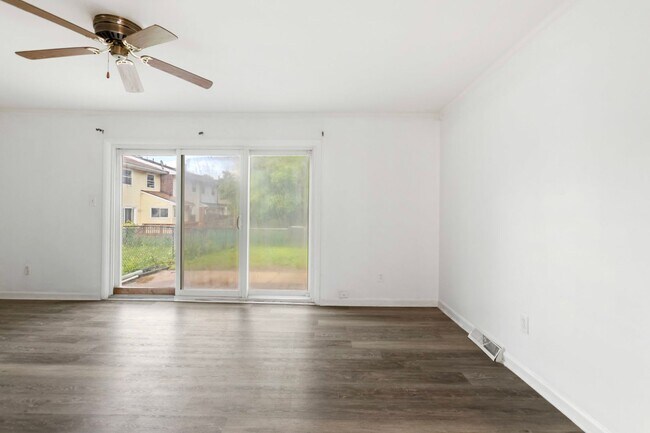 Building Photo - Unparalleled convenience and accessibility...