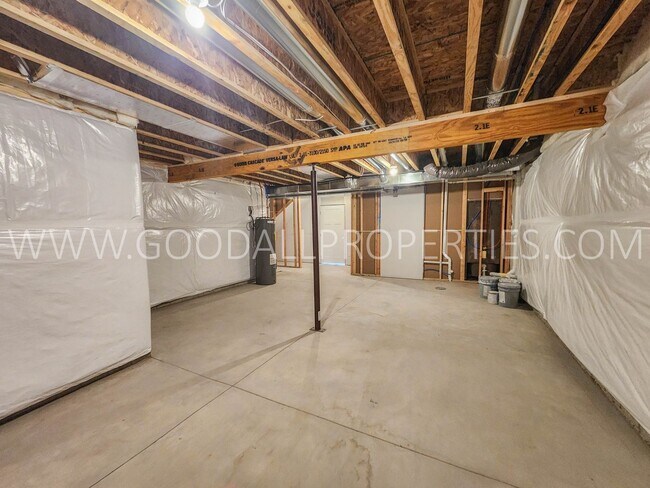 Building Photo - Spacious 4 Bedroom Ranch with Finished Basement & 3-Car Garage in Waukee