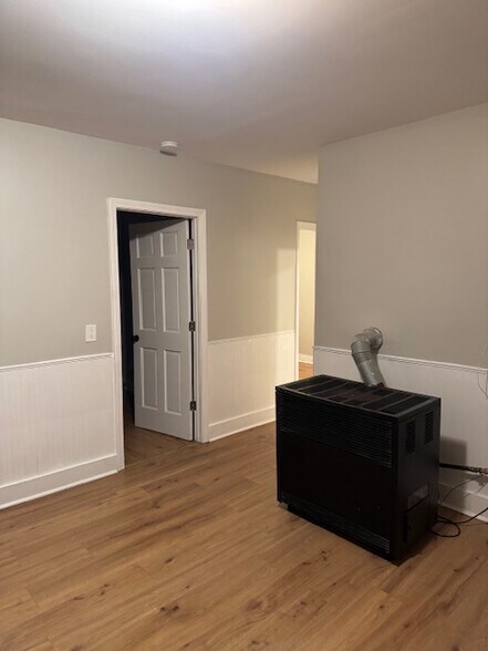 Building Photo - 21 Barrett St