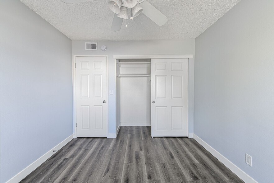 Building Photo - 1600 Mabury St