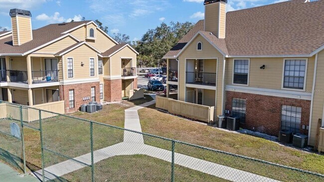 Building Photo - 8724 Mallard Reserve Dr