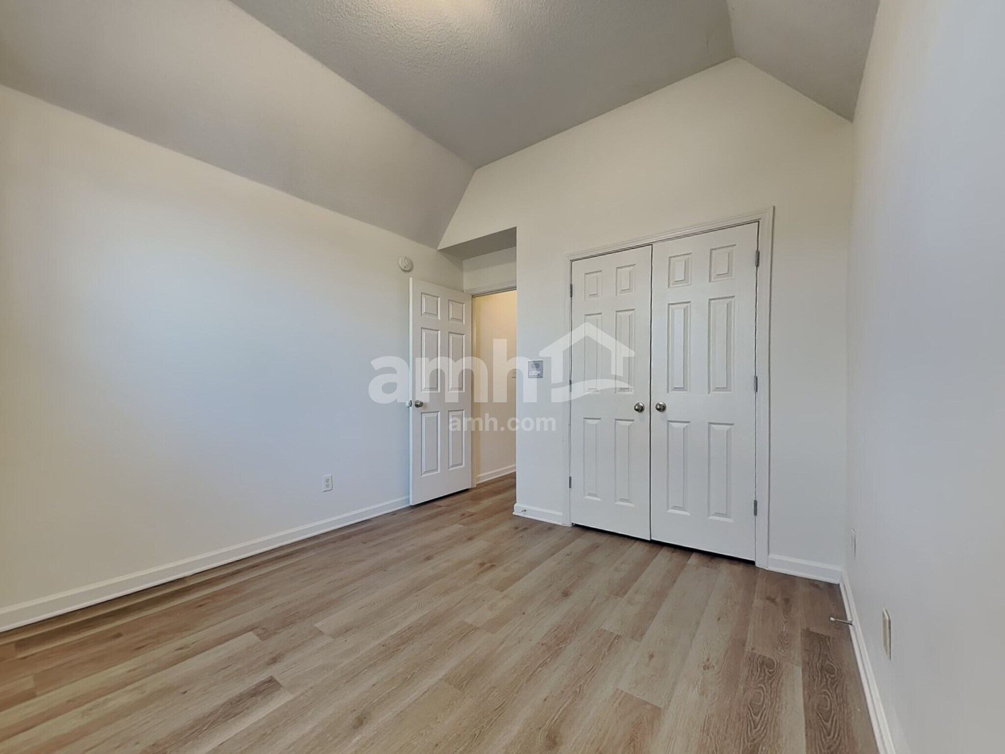 Building Photo - 3145 Amanda Belle