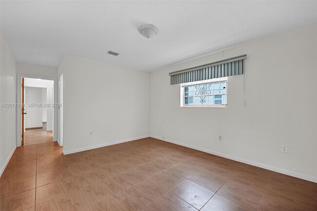 Building Photo - 244 NW 43rd St