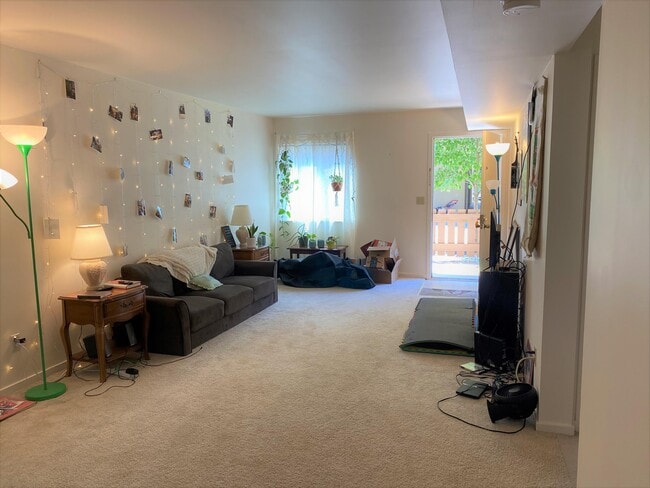 Building Photo - 1000 Linden Ave