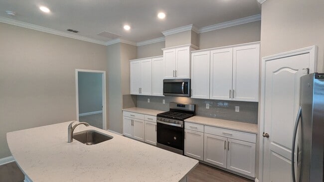 Building Photo - LIMITED TIME SPECIALS - 1/2 Month Free Ren...