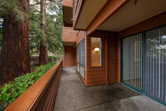 Building Photo - 4250 El Camino Real