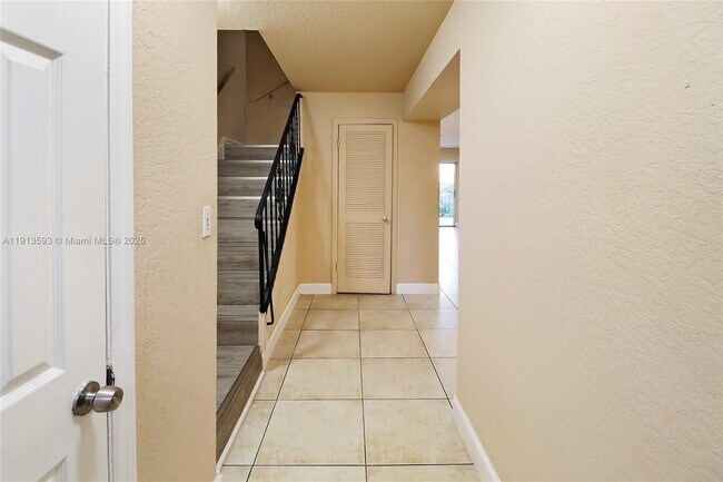 Building Photo - 5975 NW 25th Ct