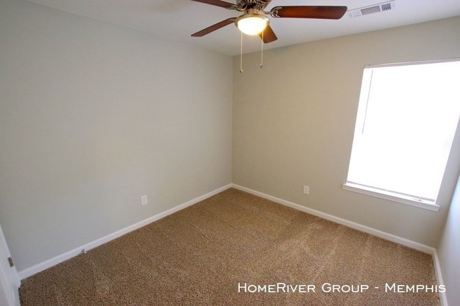 Building Photo - 6923 Parkbrook Ln