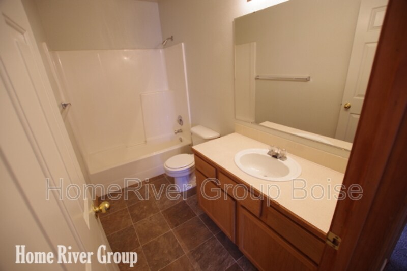 Building Photo - 6521 W Parapet Dr