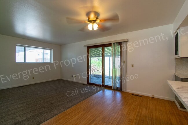 Building Photo - 2420 Poplar Dr