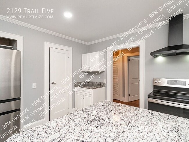 Building Photo - 2129 Trail Five