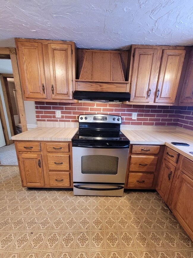 Building Photo - Leola 1st floor 1 bedroom