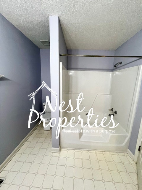 Building Photo - 531 Rapids Rd