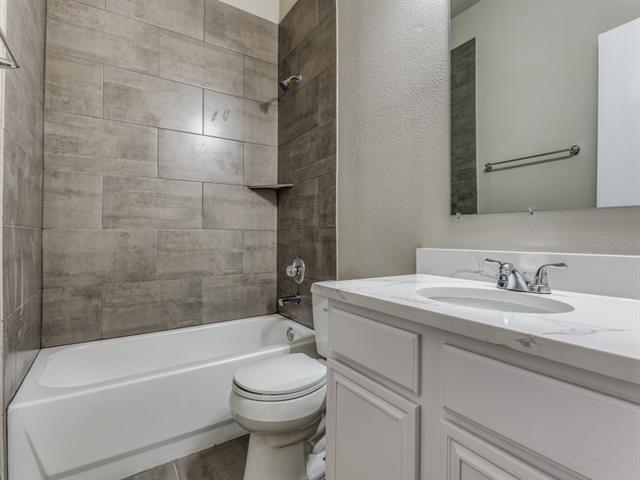 Building Photo - 3935 Pickett Pl Dr
