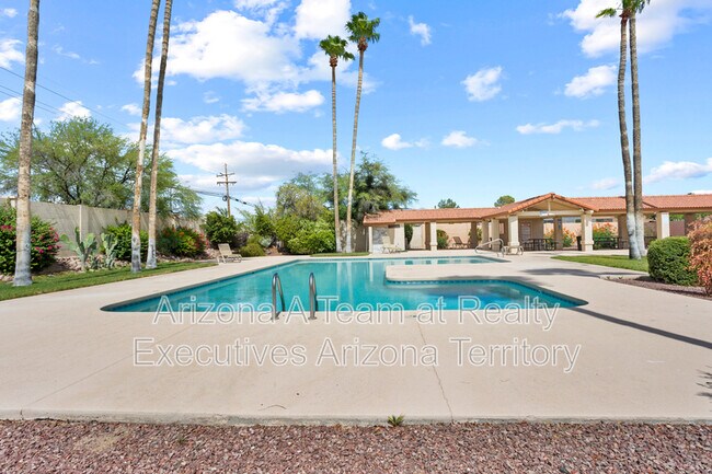 Building Photo - 9413 N Albatross Dr
