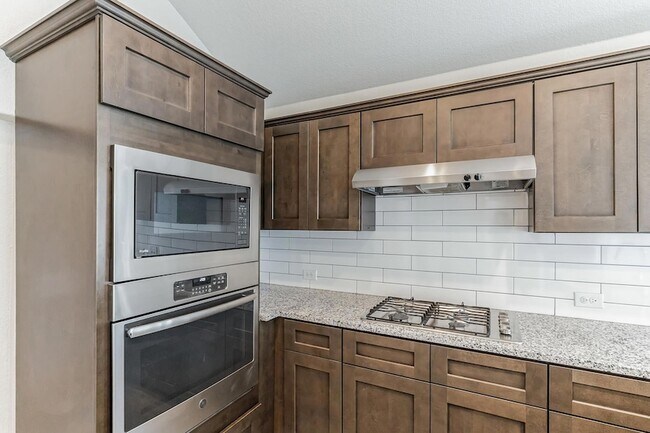 Building Photo - 6044 Urbano Bnd