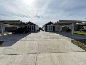 Building Photo - 16 Puffin Ave