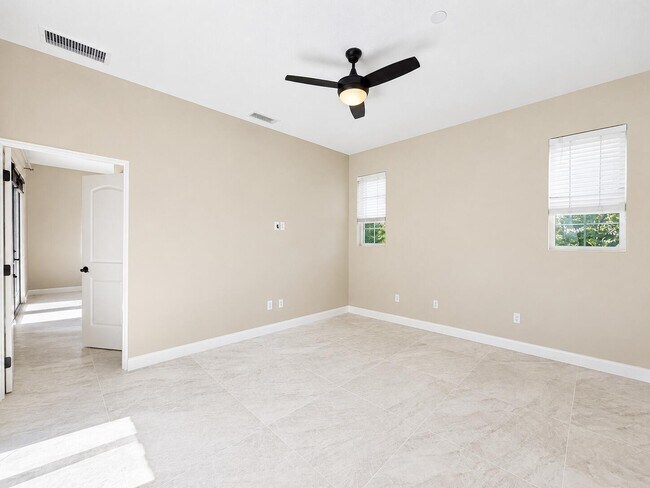 Building Photo - 3035 Arroyo Seco