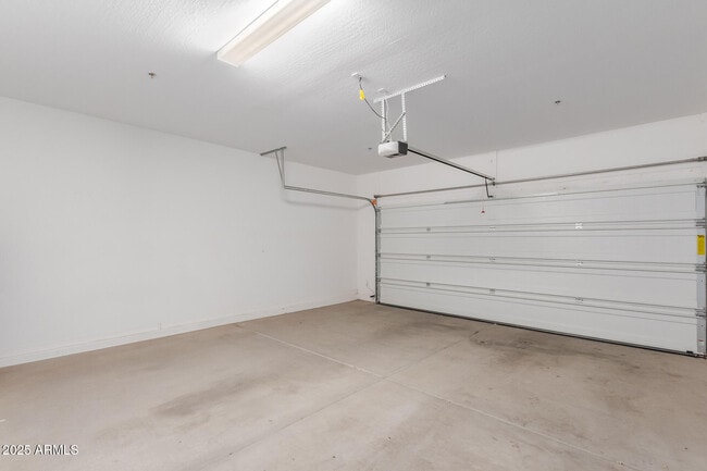 Building Photo - 1694 S Follett Way