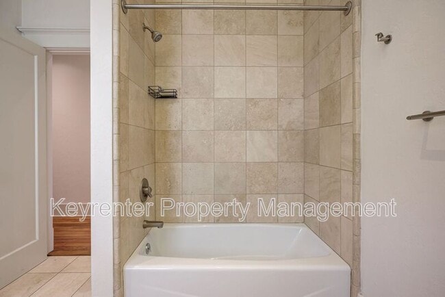 Building Photo - 812 NW 7th St