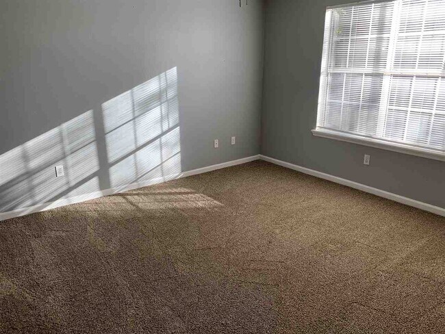 Building Photo - 2311 Garland Ct